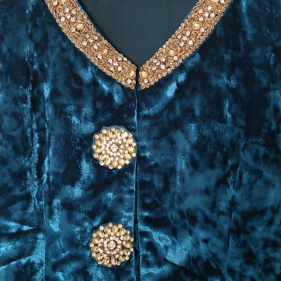 Embroidered Velvet Vest + Leggings set - Picture 4 of 5